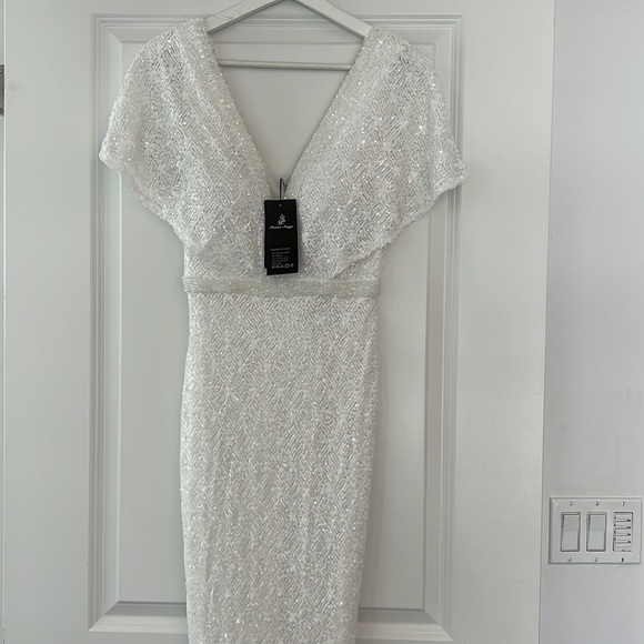 Elegant White Bodycon Maxi Dress - Bridal or Special Event - Size S - Picture 1 of 6